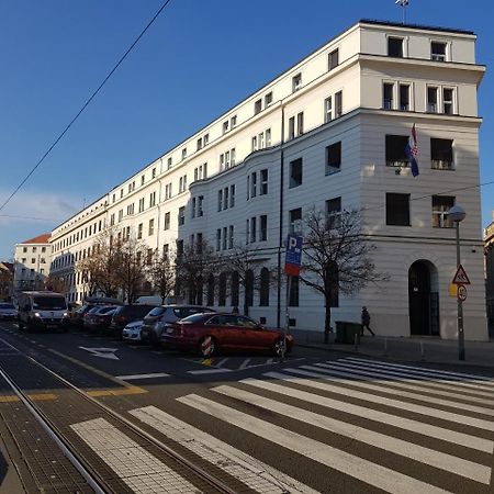 Palace Apartments By Zgrent Zagreb Extérieur photo